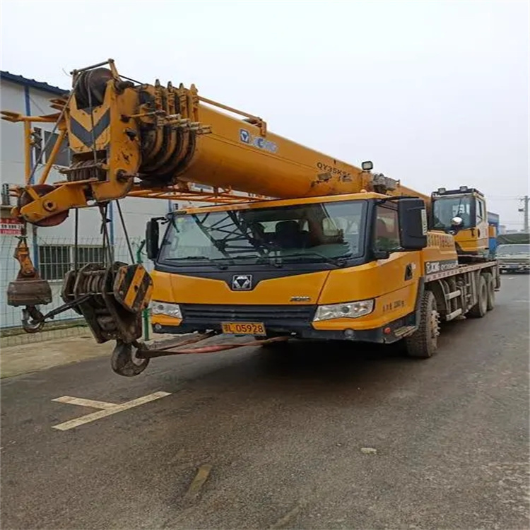 通城吊车出租保险：全面覆盖，安全无忧