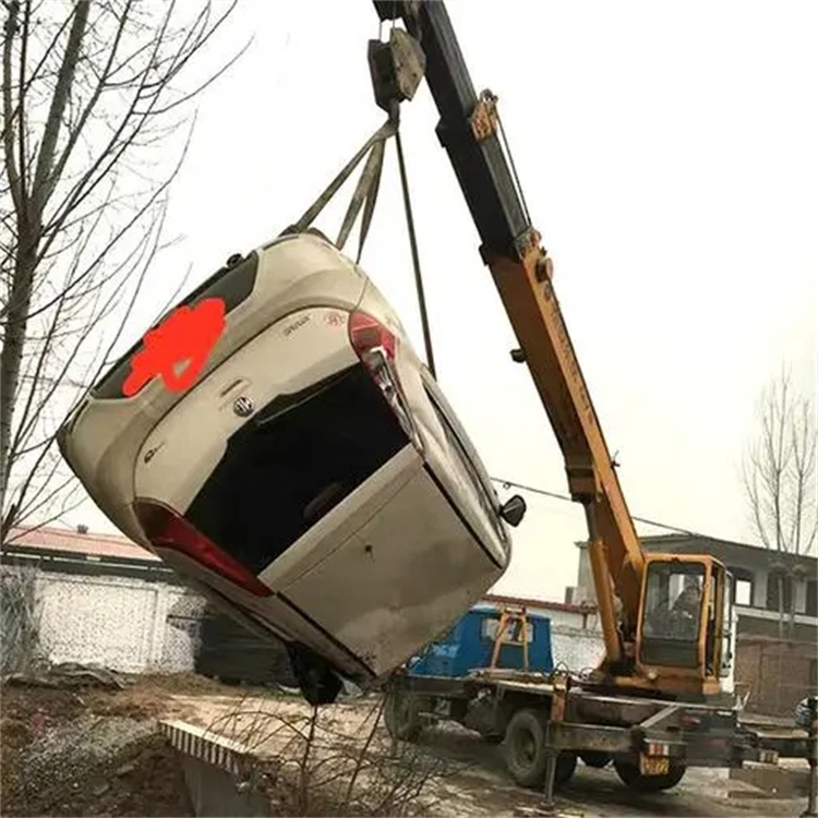 通城随时待命，吊车24小时道路救援服务全解析